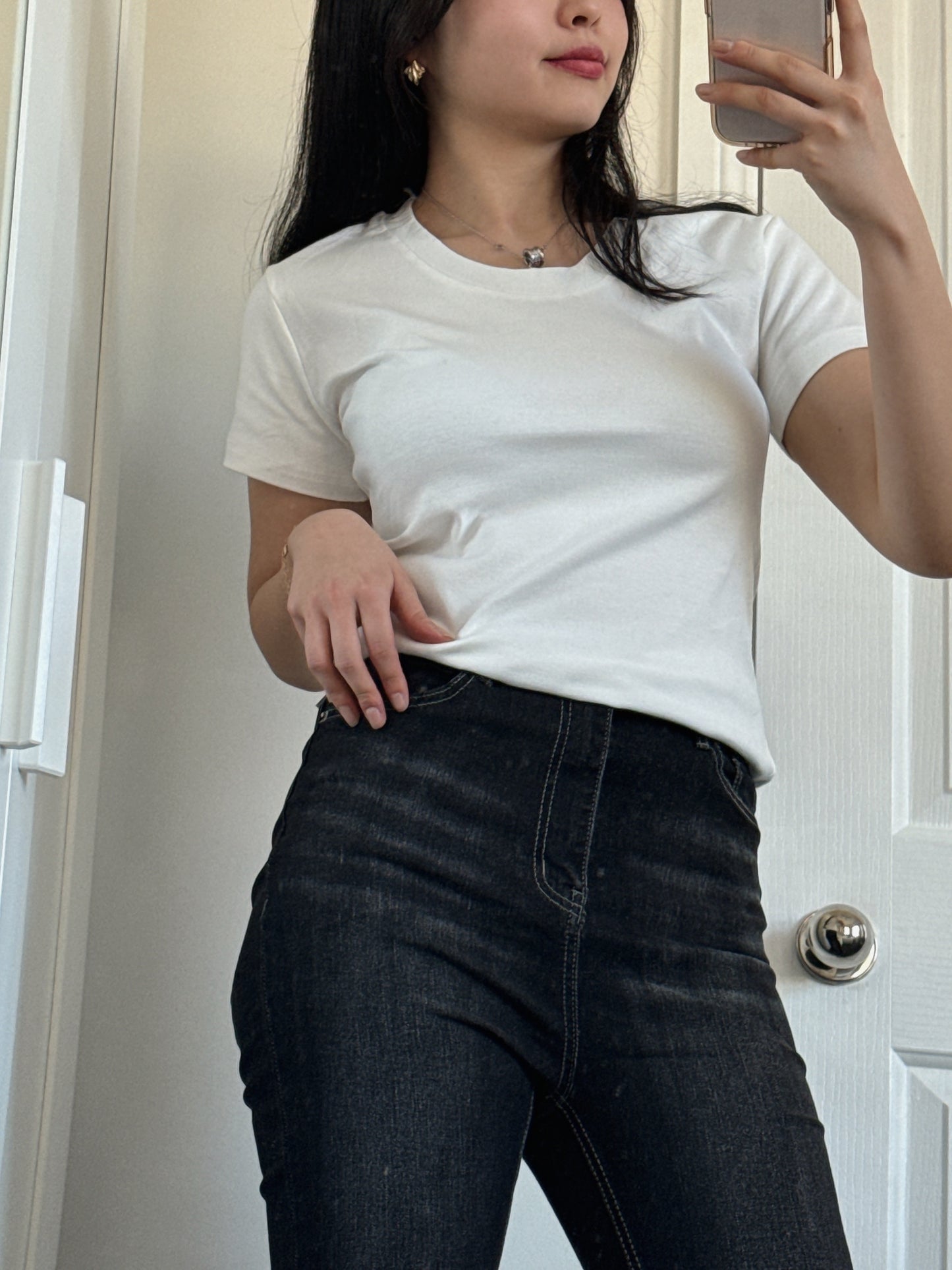 Essential U-Neck Tee